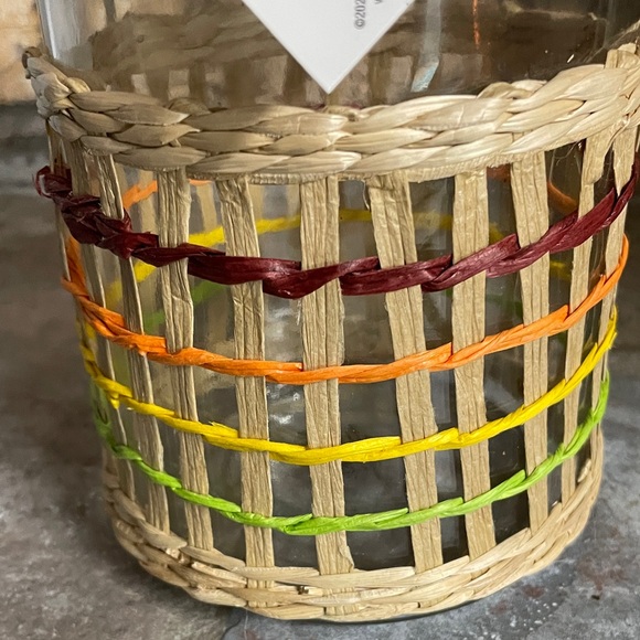 Market Square glass Jar w/ wood Lid - Picture 2 of 7